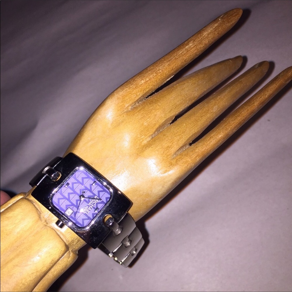 Michael Kors Purple Face Watch - Picture 3 of 7